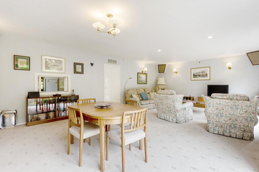 Dining / Living Room
