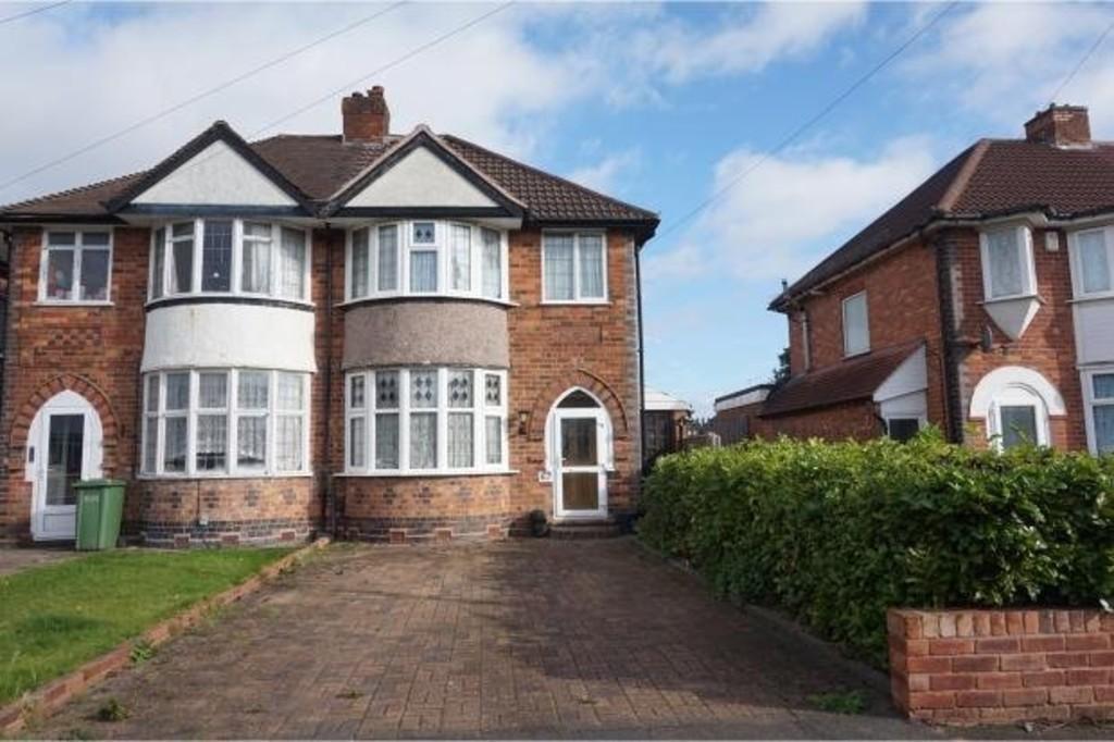 Harvard Road, Solihull 3 bed semidetached house £250,000