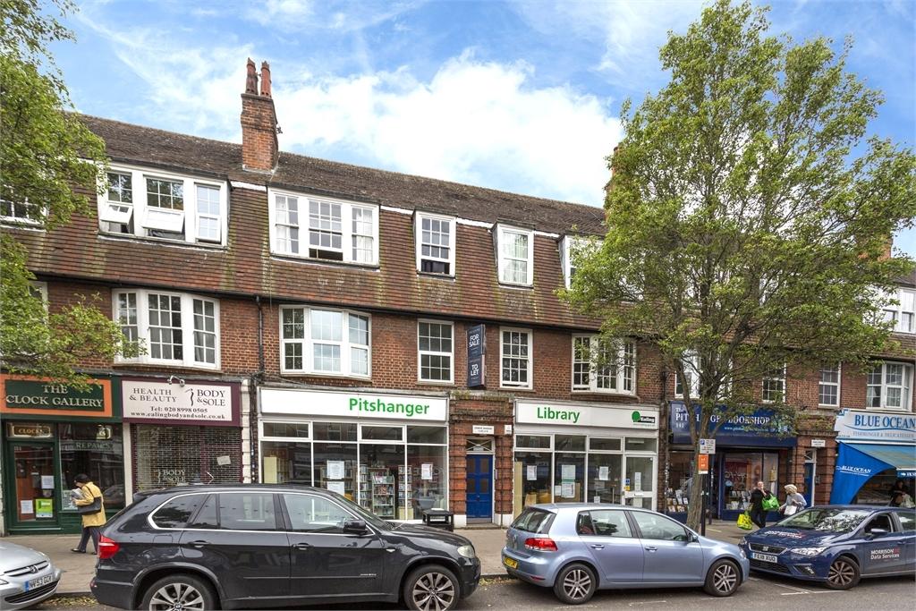 Kenmure Mansions, Pitshanger Lane... 3 bed flat £1,575 pcm (£363 pw)