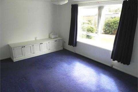 36 Rowan Close, London, W5 4YH