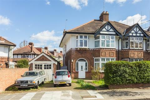 3 Brunswick Gardens, London, W5 1AP
