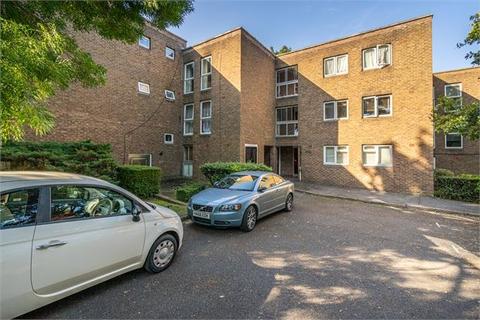 73 Garrick Close, Ealing, London, W5 1AT