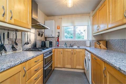 73 Garrick Close, Ealing, London, W5 1AT