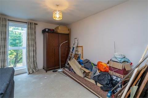 73 Garrick Close, Ealing, London, W5 1AT