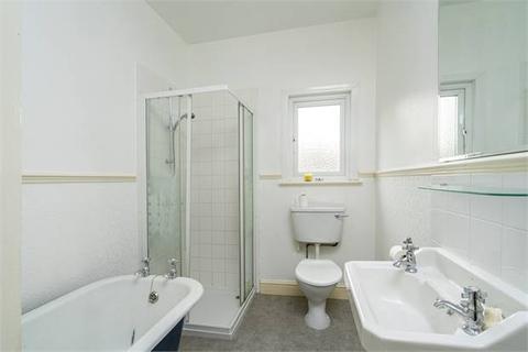 Flat 20, Kenmure Mansions Pitshanger Lane, Ealing, London, W5 1RJ