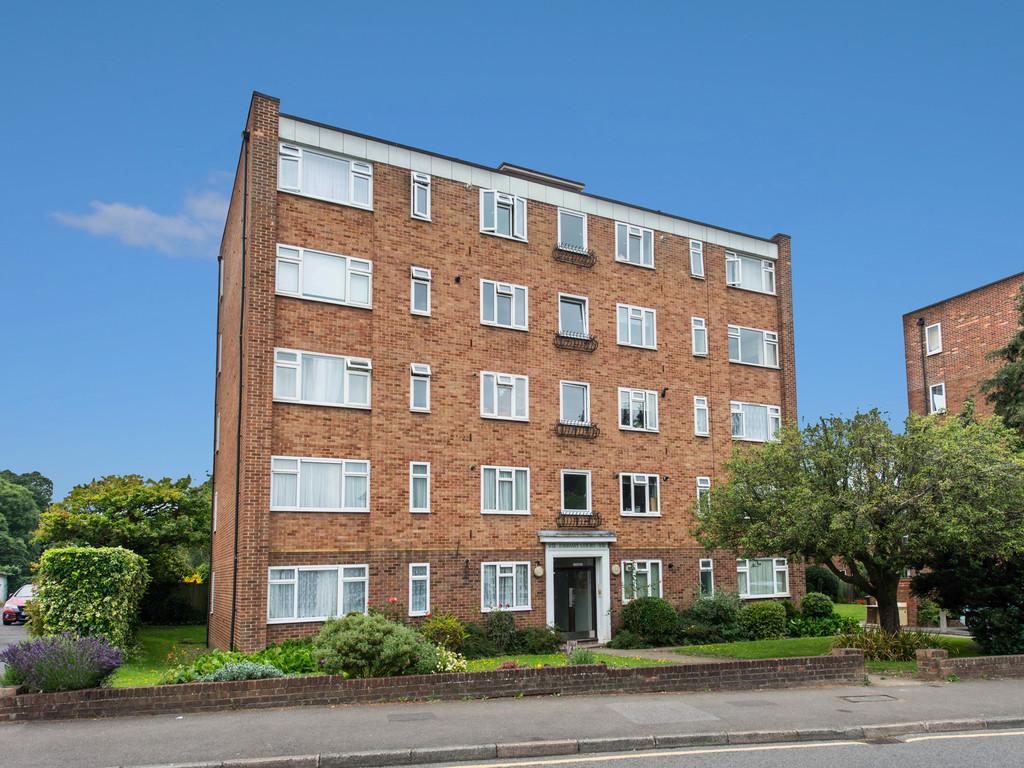Shotfield, Wallington 2 bed apartment £300,000