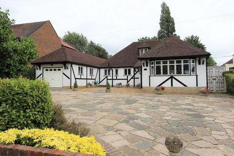 168 Banstead Road, Banstead, SM7 1QG