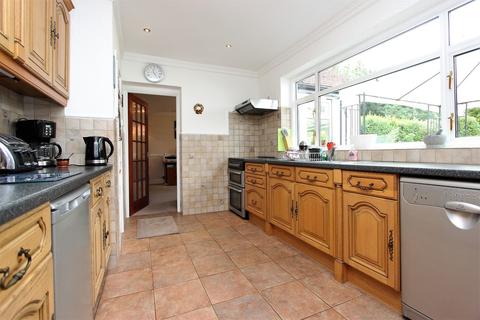 168 Banstead Road, Banstead, SM7 1QG