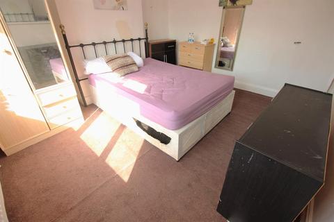 3 Openshaw Road, London, SE2 0TD