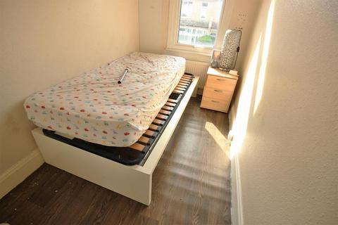 3 Openshaw Road, London, SE2 0TD