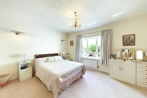 2 bedroom house for sale - Tynham Court, Bridge Street, Christchurch, Dorset, BH23