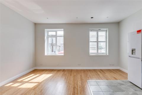 3 bedroom flat to rent, Camden Road, Camden, London