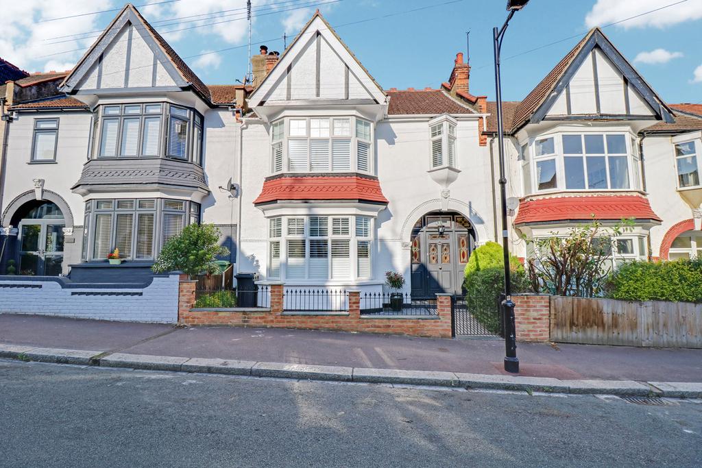 House For Sale Dawlish Drive Leigh On Sea at Doris Mueller blog