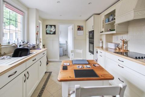 Manor Lodge Manor Road, Bexley, DA5 3LX