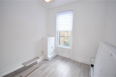 1 bedroom flat to rent, Churchfield Road, London