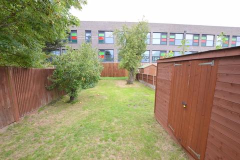 12 Whitefriars Drive, Harrow, HA3 5HN