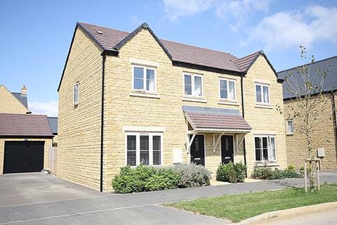 84 Centenary Way, Witney, OX29 7BB