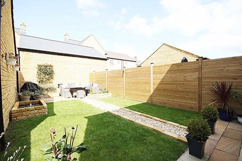 84 Centenary Way, Witney, OX29 7BB