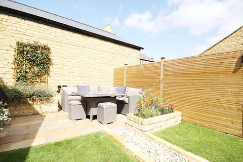 84 Centenary Way, Witney, OX29 7BB