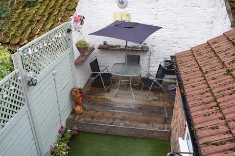 4 Grimsby Road, Caistor, Market Rasen, LN7 6QY