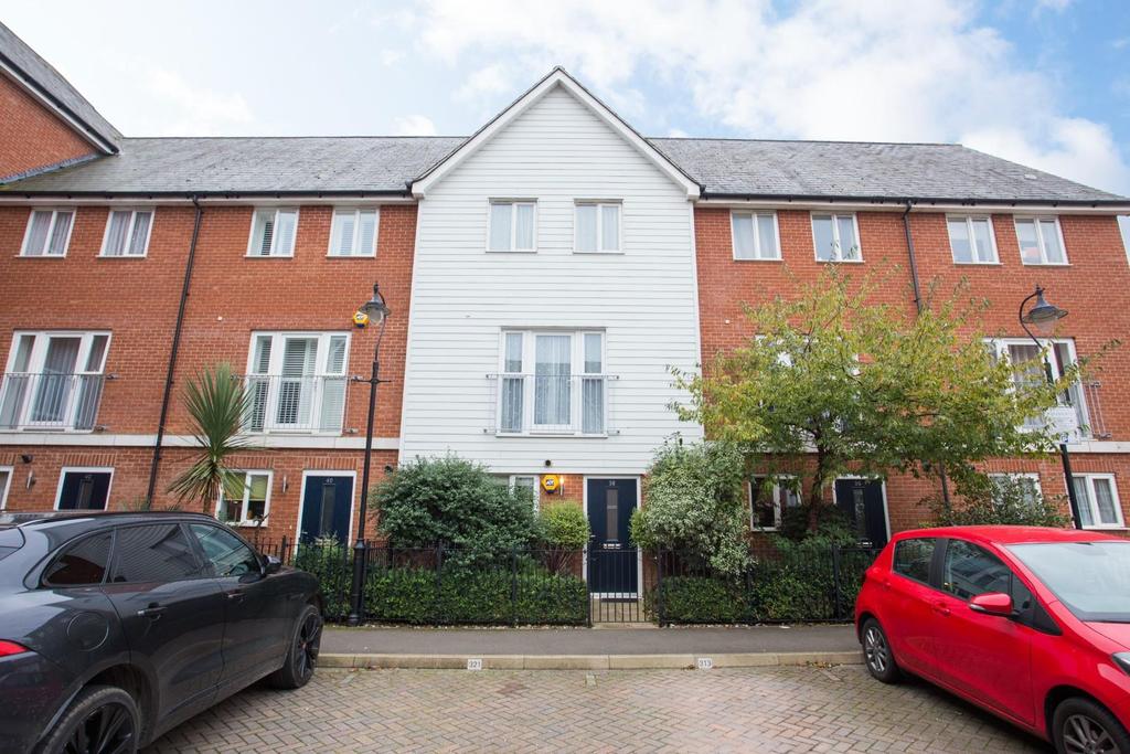 Westwood Drive, Canterbury 4 bed townhouse £400,000