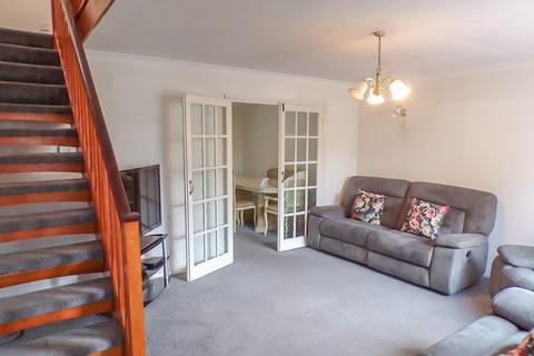12 Chadwick Close, Northfleet, Gravesend, DA11 8SA