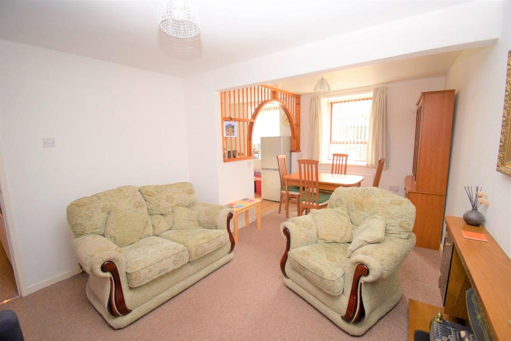 Chandlers Place, Porthmadog 1 bed flat £100,000