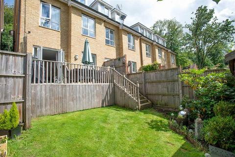 7 Sunningvale Close, Biggin Hill, Westerham, TN16 3BS