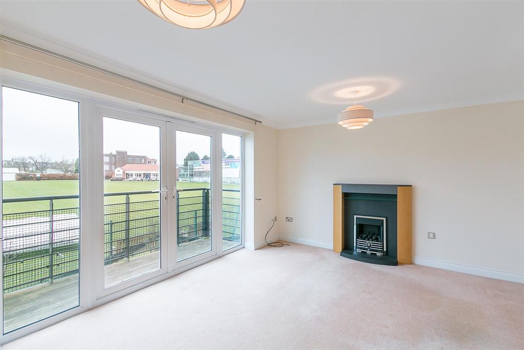 The Wickets, Moor Road North, Gosforth 4 bed townhouse £1,200 pcm (£