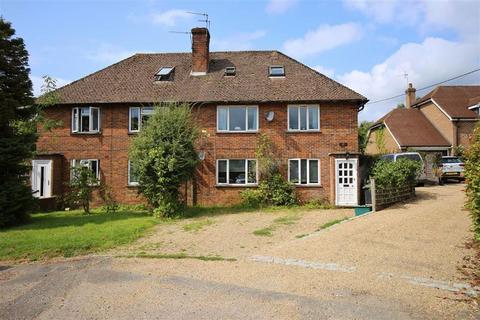 8 Bourne Vale, Plaxtol, Sevenoaks, TN15 0QT
