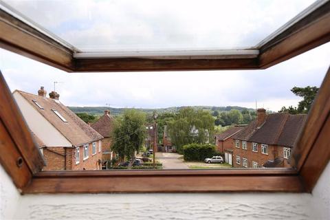 8 Bourne Vale, Plaxtol, Sevenoaks, TN15 0QT