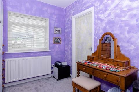 Flat 1, 1 Becket Road, Worthing, BN14 7EY