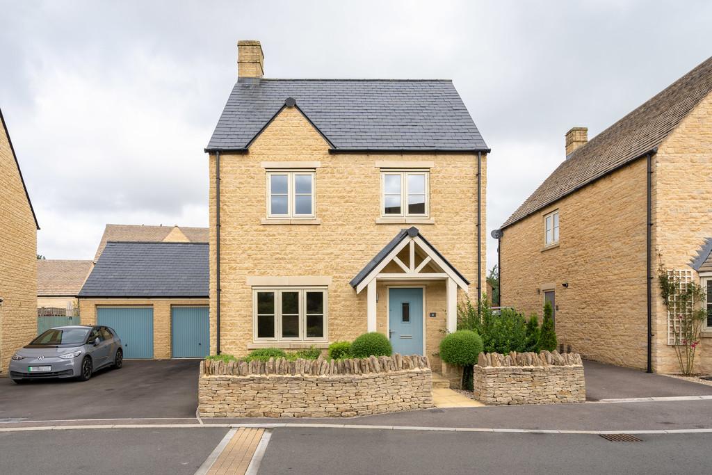 The Furrows, BourtonontheWater, Cheltenham 4 bed detached house £
