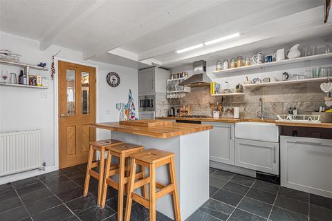 10 Fore Street, Tywardreath, Par, PL24 2QP