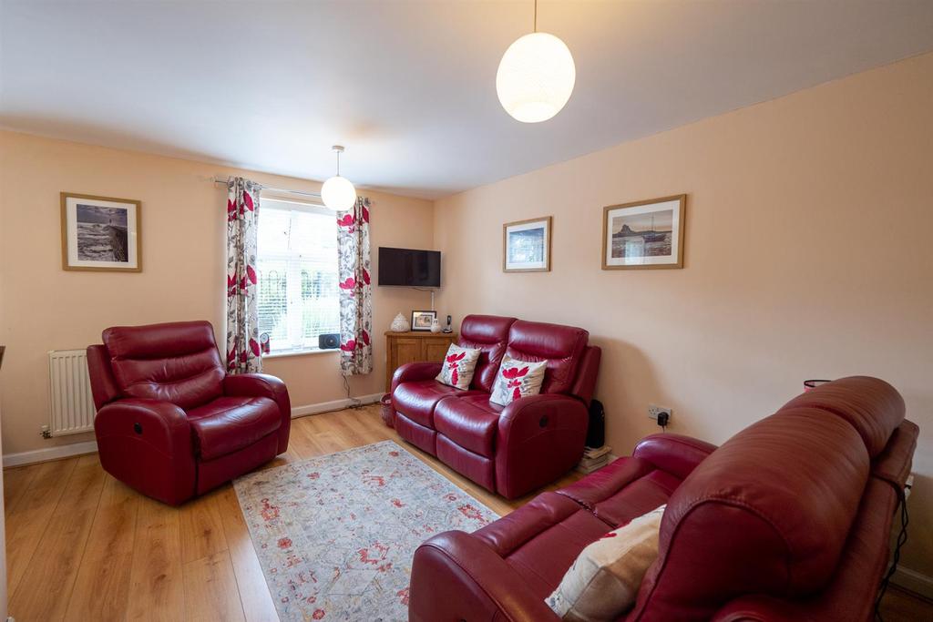 Wearhead Drive, Eden Vale, Sunderland 2 bed apartment £79,950
