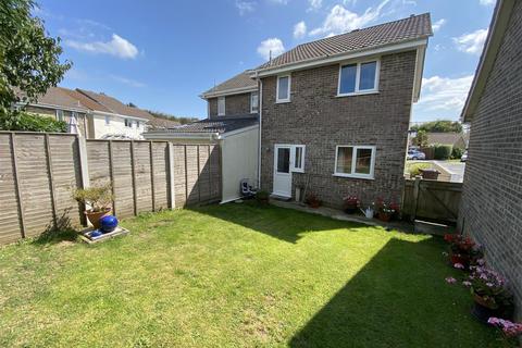 74 Carne View Road, Probus, Truro, TR2 4TR