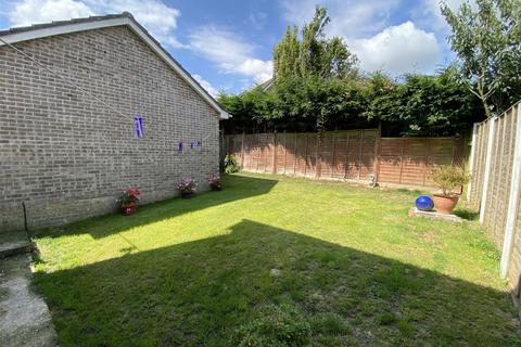 74 Carne View Road, Probus, Truro, TR2 4TR