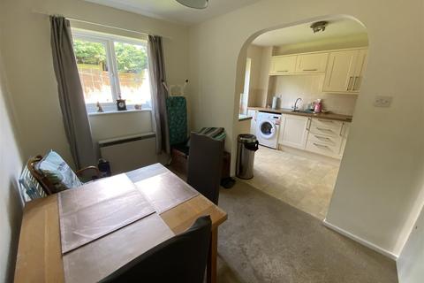 74 Carne View Road, Probus, Truro, TR2 4TR