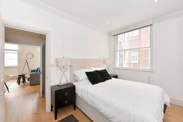 2, 74 Wardour Street (5)-700.jpg