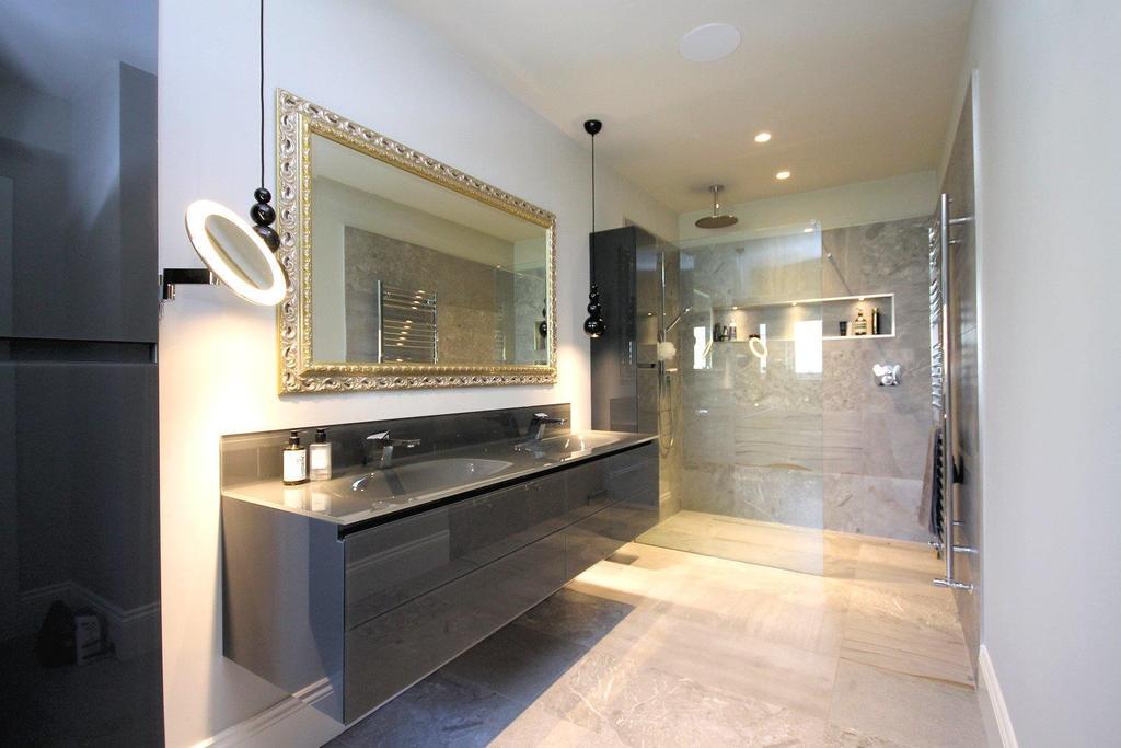 En-Suite Shower Room