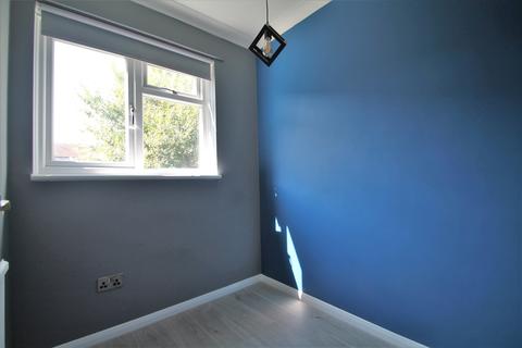 26 Apsledene, Gravesend, DA12 5ED
