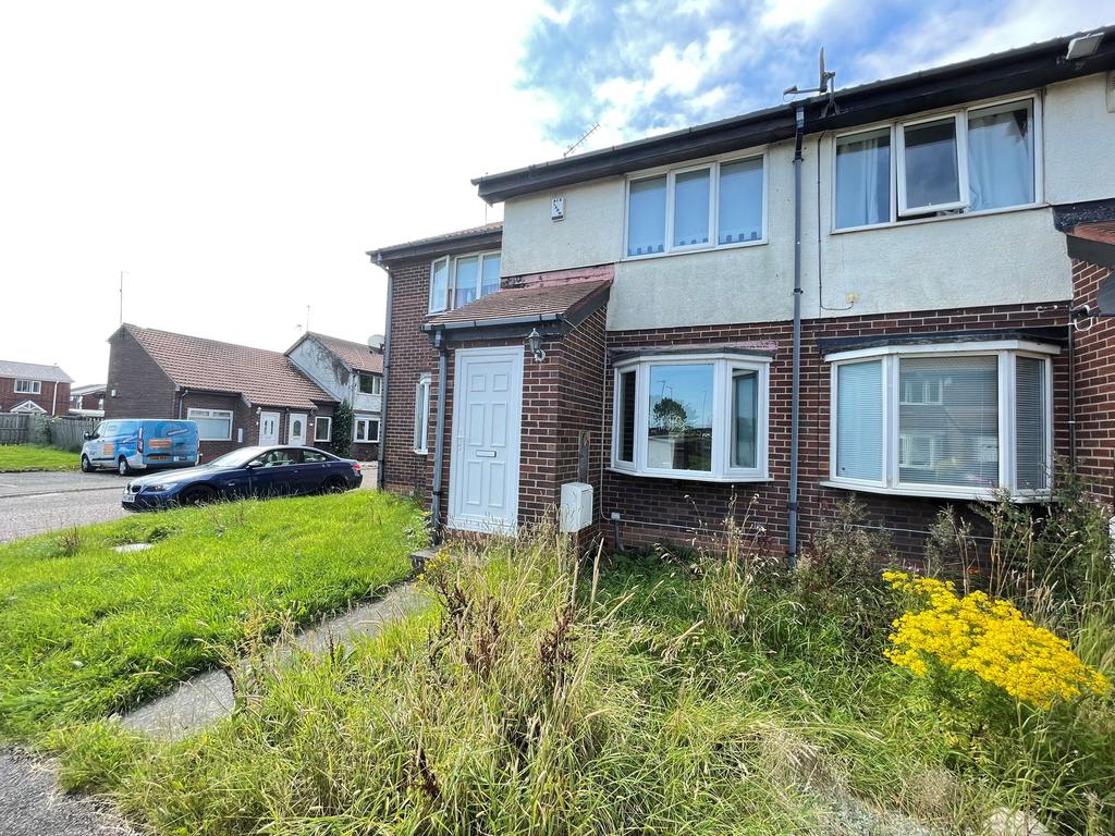 Burlington Close, Hendon, Sunderland... 2 bed terraced house £40,000