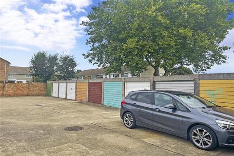 74 Woodrush Way, Romford, RM6 5BL