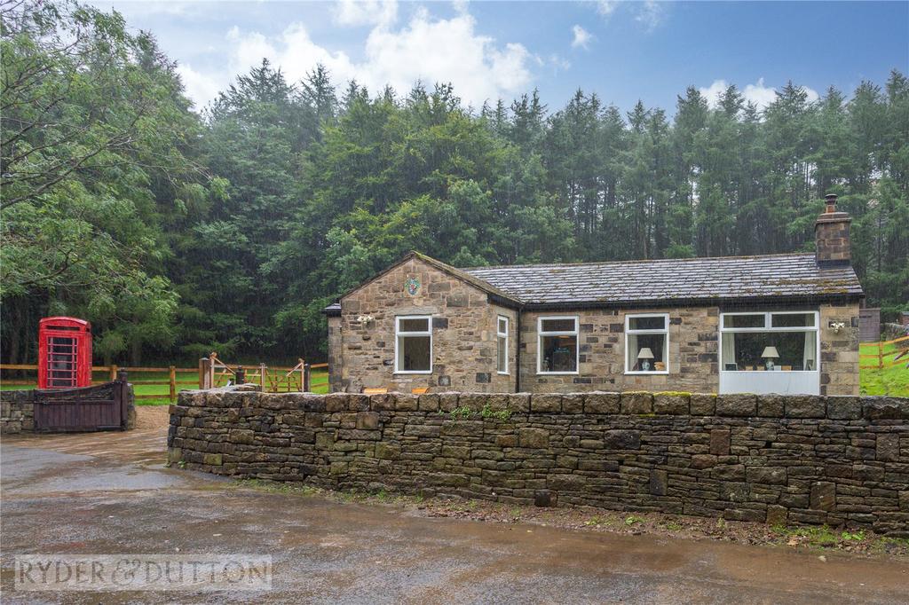 Crowden, Glossop, SK13 4 bed bungalow for sale £650,000