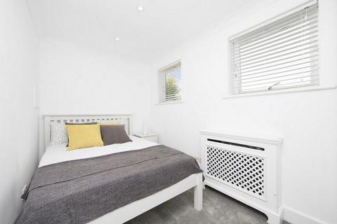 4 bedroom house to rent, Hellings Street, Wapping, E1W