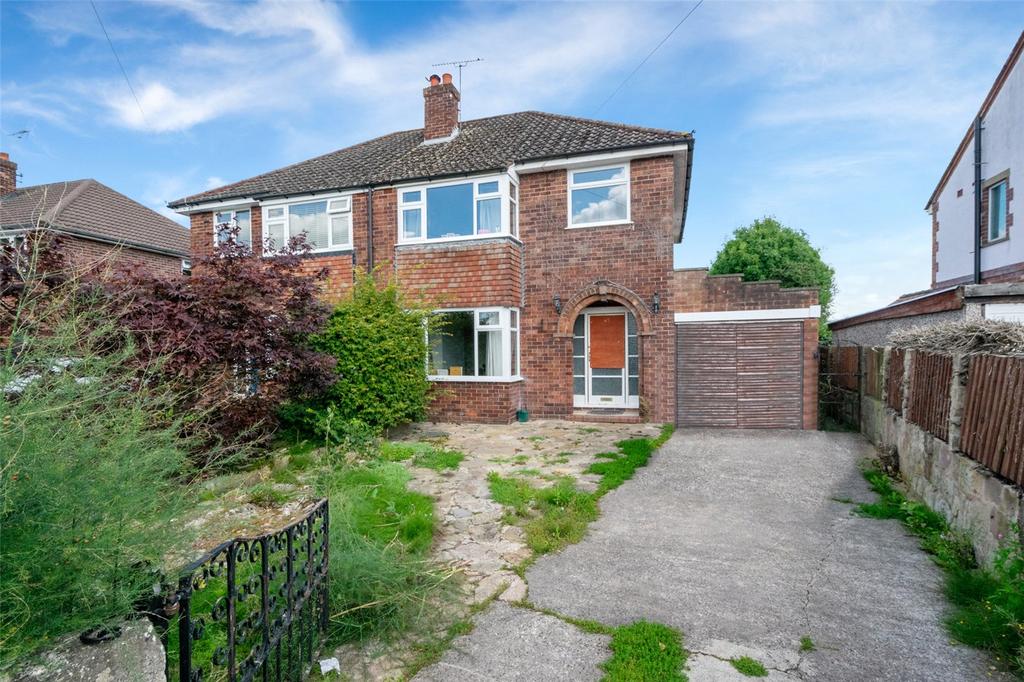 Long Lane, Middlewich 3 bed semidetached house £195,000