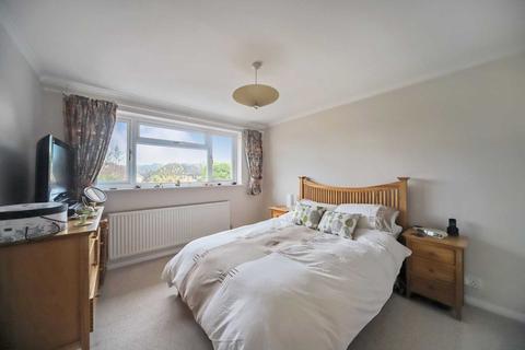 5 Buckingham Road, Tring, HP23 4HG
