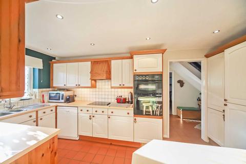15 Bunyan Close, Tring, HP23 5PS