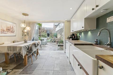 3 bedroom terraced house for sale, Park Road, Tring