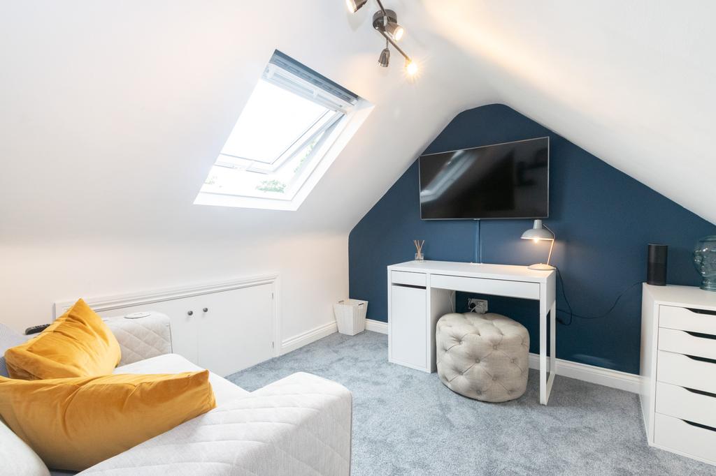 Loft Room a
